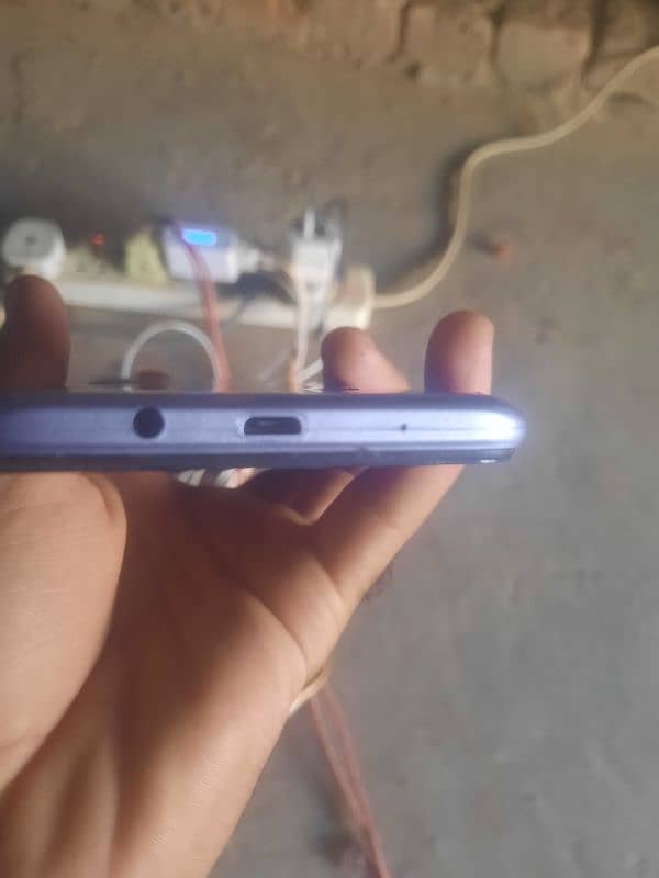 Infinix hot 11 play PTA approved 4/64 03241730391 or whtsp 03476349098 4