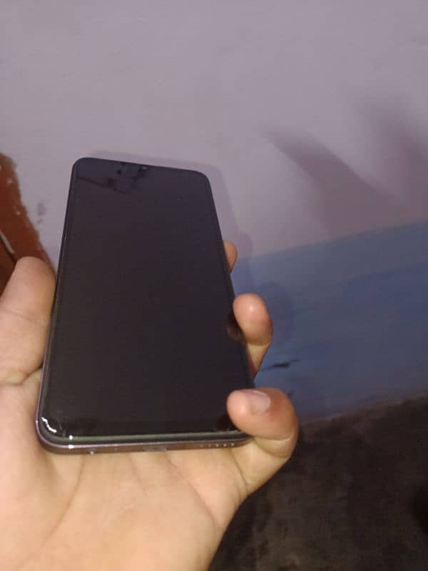 Q Mobile Smart 8 2