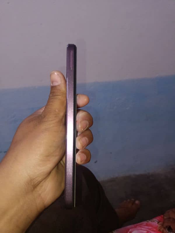 Q Mobile Smart 8 6