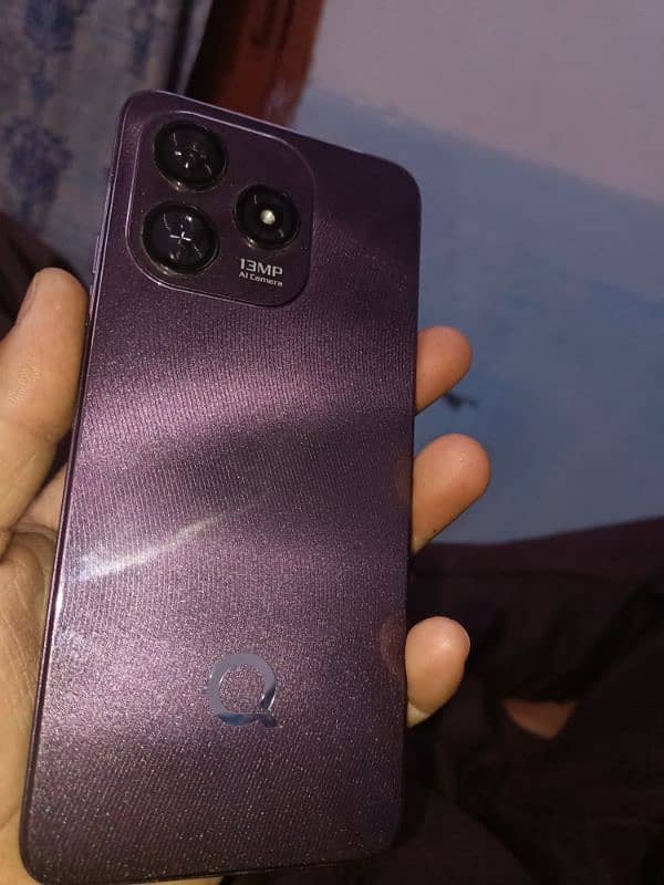 Q Mobile Smart 8 7