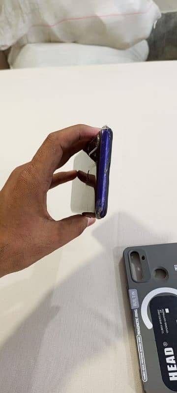 realme 5 4 64 with box 4