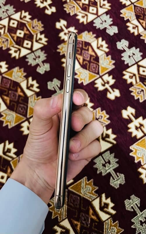 IPhone 11 Pro Max JV 2