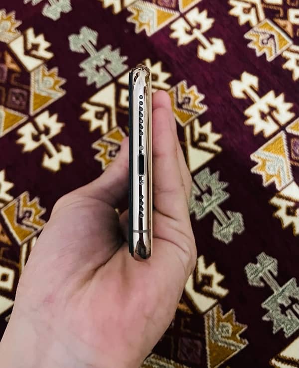 IPhone 11 Pro Max JV 5