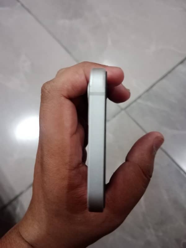 iPhone 12 jv 4