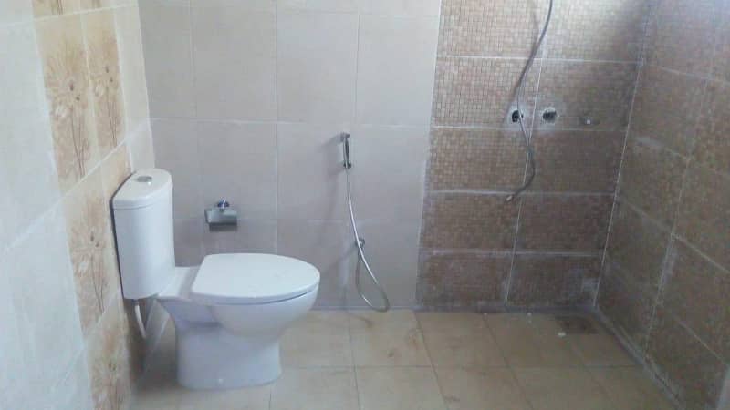 17 Marla 4 Bedroom House Available For Rent In Sector F Askari Lahore cantt 11