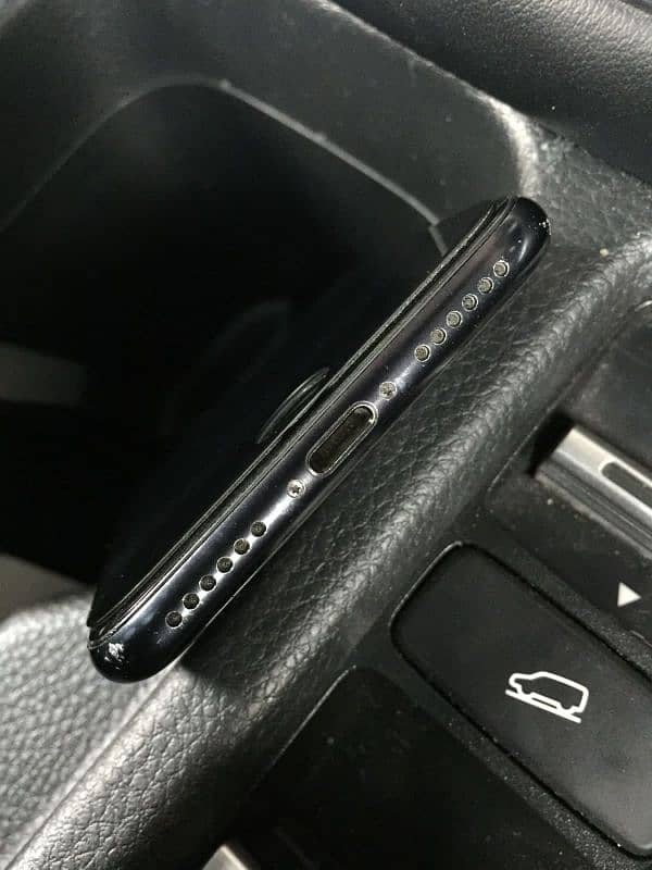 SE 64GB HEALTH 83 NON PTA 1