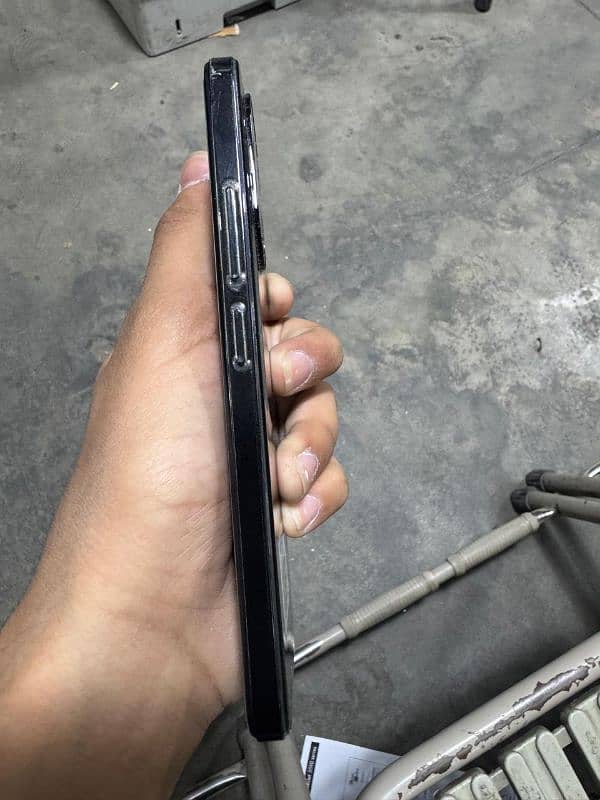 VIGoTEL New 10 Phone 2 gb 32 gb 10 by 10 condition Only 7 days used 5