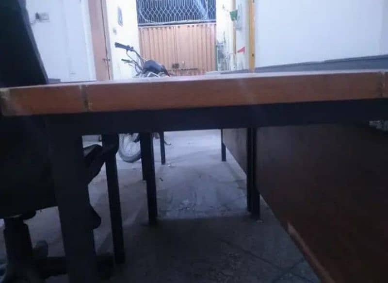 call center tables 1