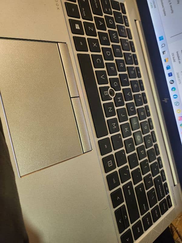 hp amd razon 7 pro 4750u with radeon graphics 1.70 ghz 2