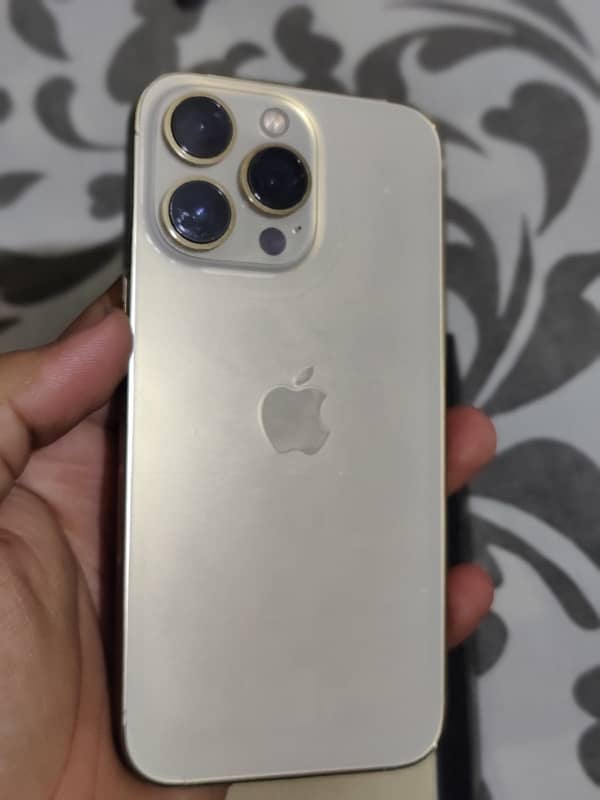 Iphone 13 pro Jv with box and cable 3