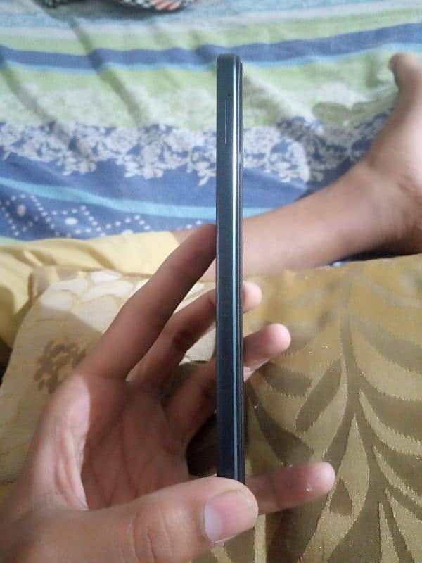 Vivo y03 4gb ram 64 gb Memory 3