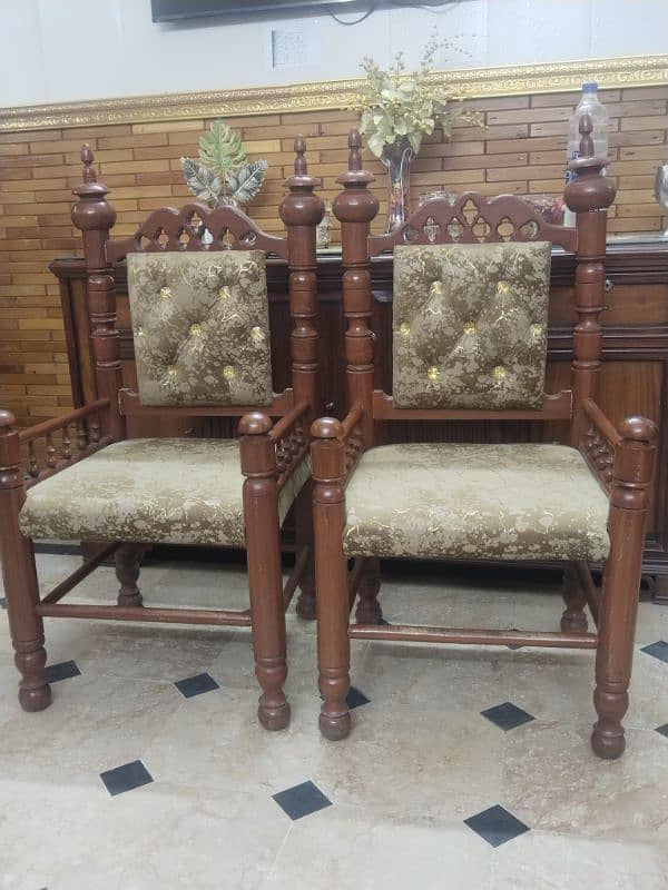 chairs 0