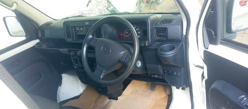 Daihatsu Hijet 2020 5