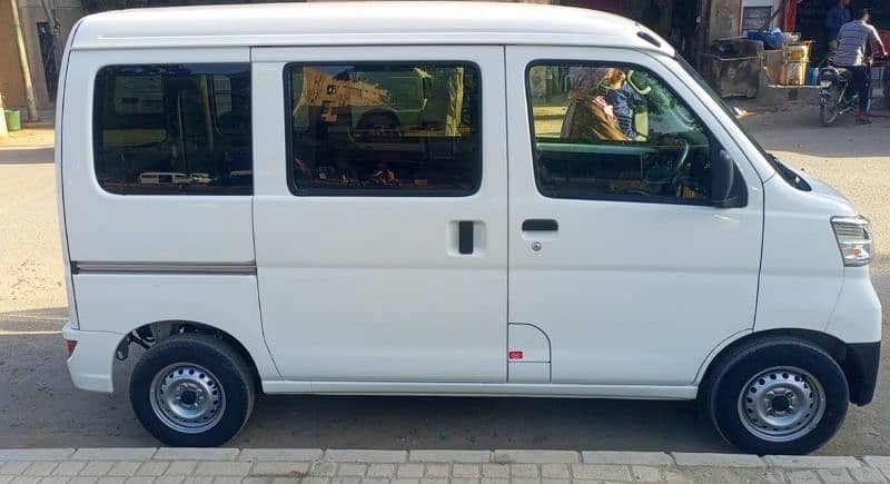 Daihatsu Hijet 2020 9
