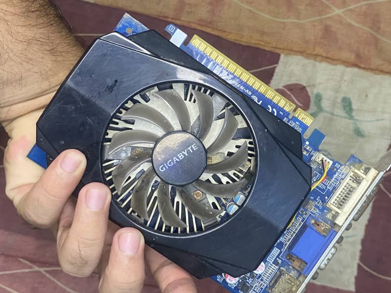 2gb graphic card Nvidea gt730 1