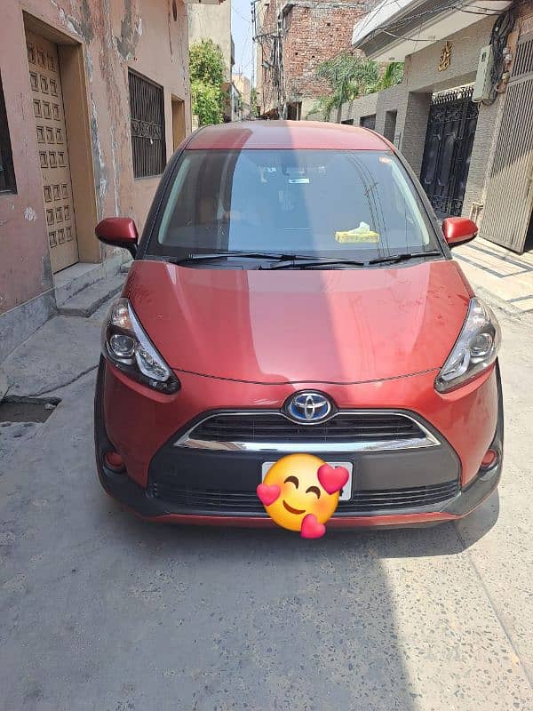 Toyota Sienta 2018 0