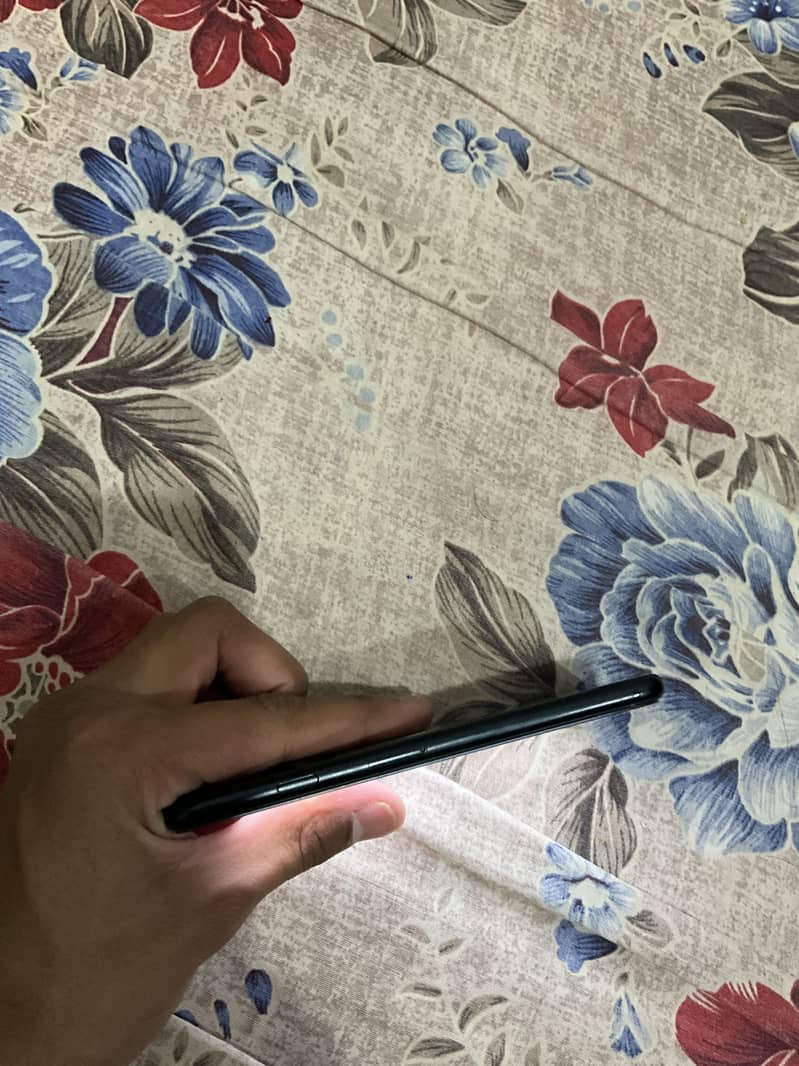 iphone se 3 A15 bionic chip 9