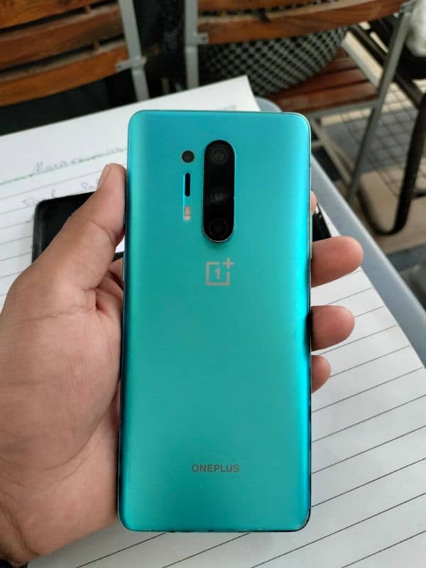 OnePlus 8 pro 12/256gb all ok hai 10/9.5 condition pta approved hai 0