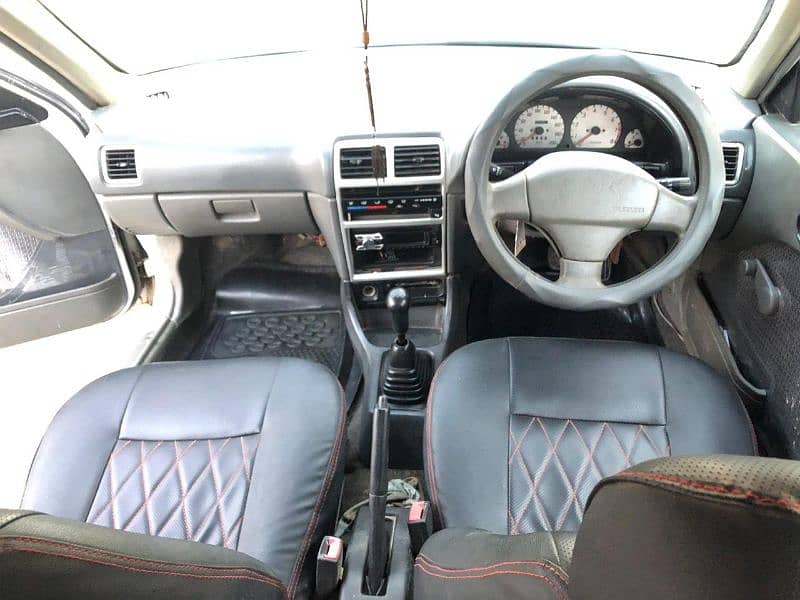 Suzuki Cultus limited edition 2016 in excellent condition 8