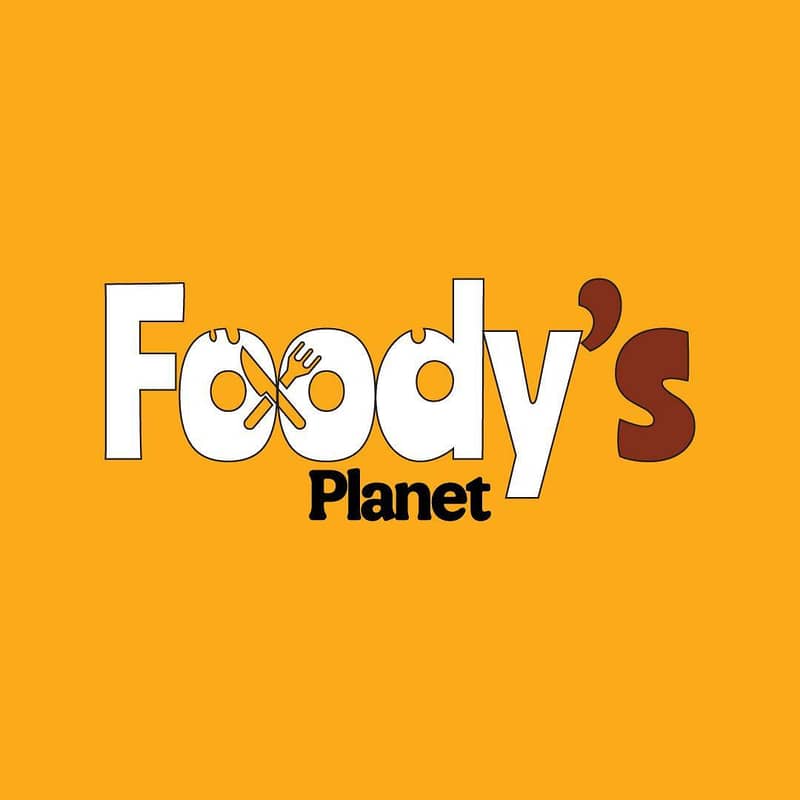 lady fast food helper 0