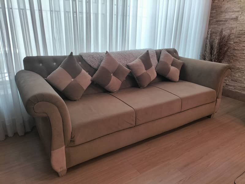 Seven seater sofa set in excellent condition 7