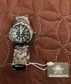 BRAND NEW ADDIESDIVE MY050