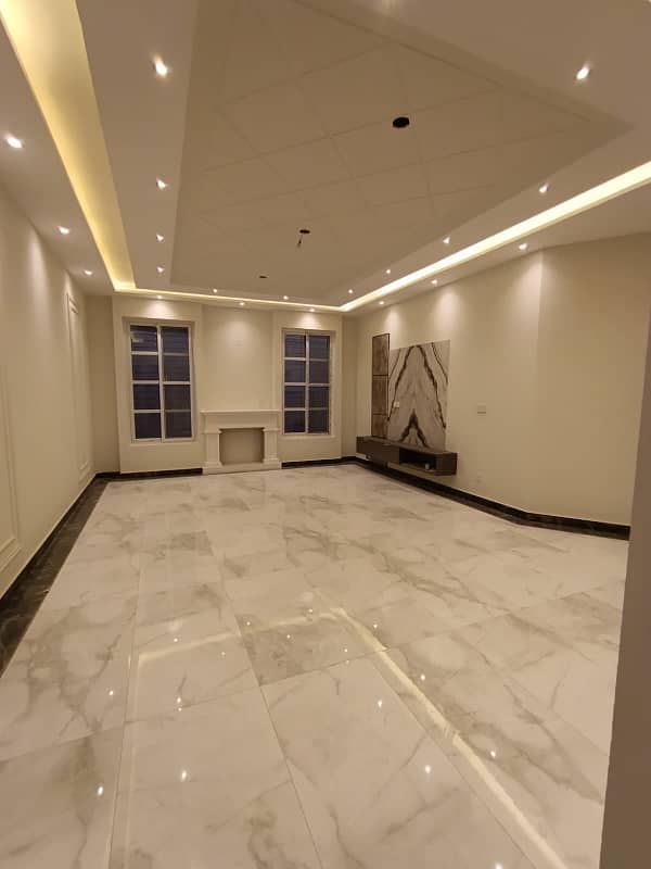 600 Sq. Yd Bungalow For Sale In Gulistan E Jauhar VIP Block 4