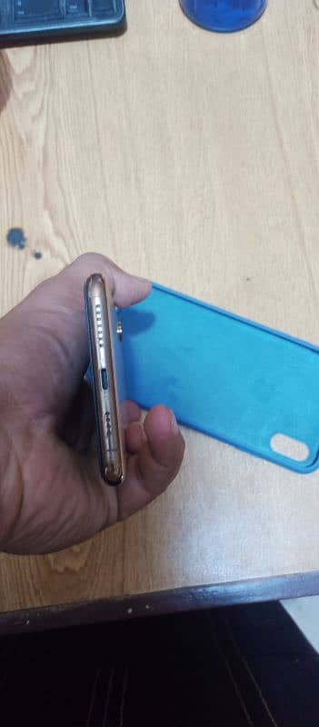 i phone xs max 256gb 80 health 4