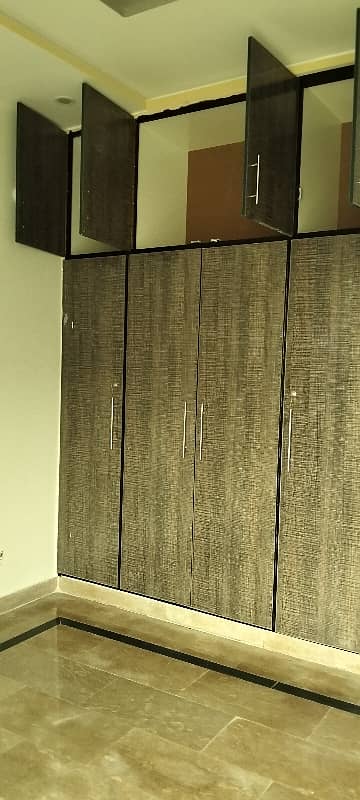 Your Search Ends Right Here With The Beautiful Upper Portion In Gulberg 3 - Block A1 At Affordable Price Of Pkr Rs. 65000/- 4