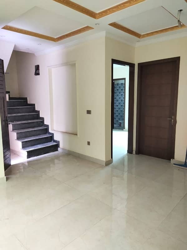 Office For Rent In Gulberg 0