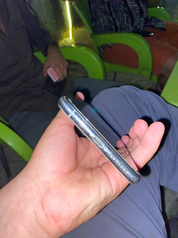 iphone Xsmax 10/10 5