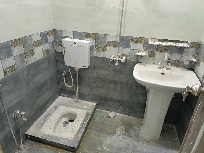 5,Marla Brand New Fist Floor Flat Available For Office Use In Pia society Near Wapda Gool Chakar 3
