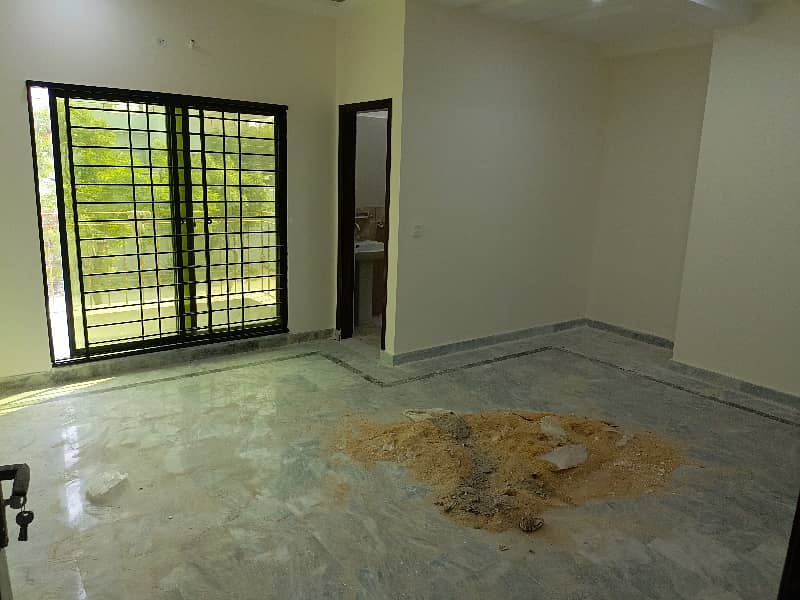 5,Marla Brand New Fist Floor Flat Available For Office Use In Pia society Near Wapda Gool Chakar 4