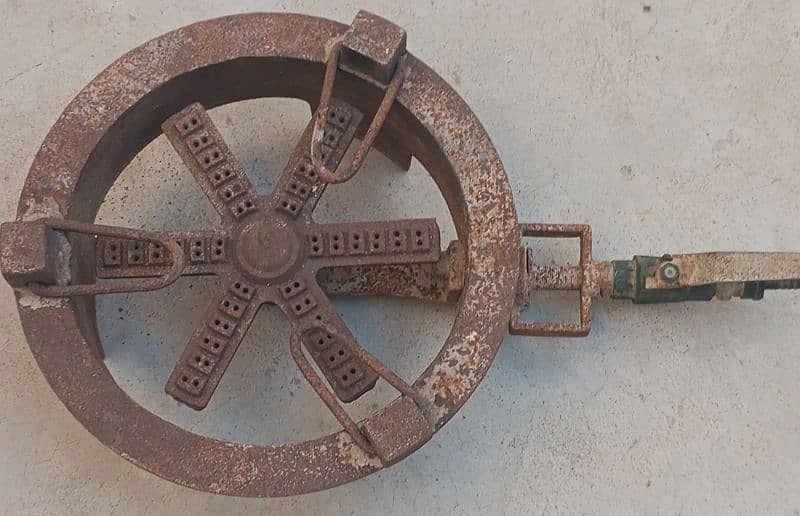 new condition. just few times used. 4