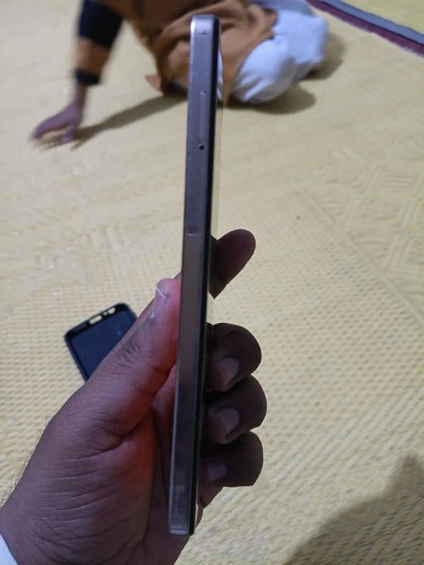 Ifinix Note 30 10/10 8/256 condtion with puch no any fault urjant sale 2