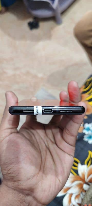 Google Pixel 6 Pro 12/128 PTA Approved 4