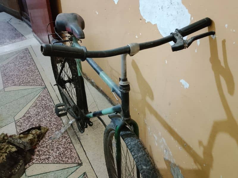 use Cycle sirf thory bohat paisy lagy gey Bilkul ok he 03249457115 1