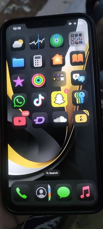 Iphone 11 pro max JV     Condition 10/10. Rom 256 3