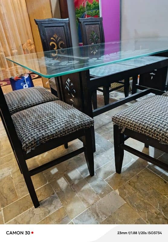 BIG SIZE GLASS DINING TABLE WITH 6 CHAIRS 0