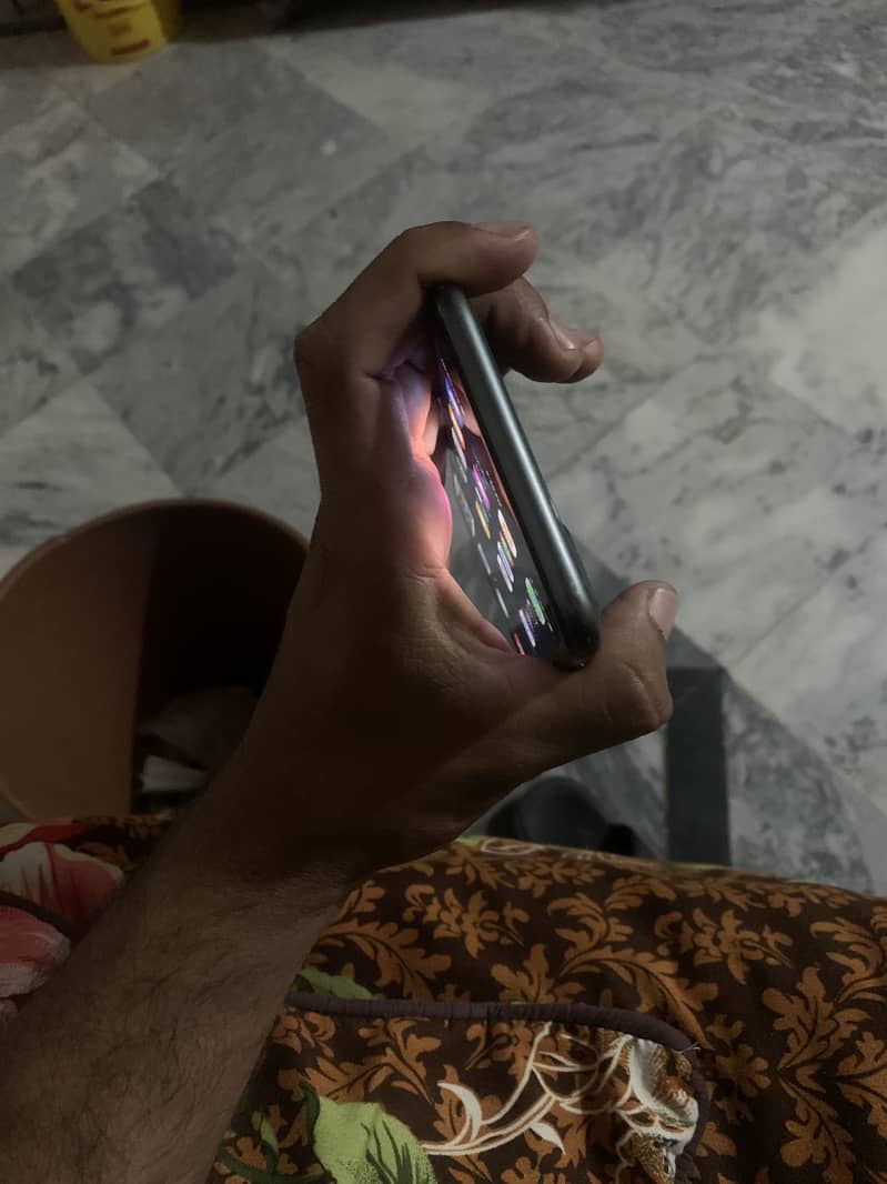iPhone 8plus 64 hn jv 0