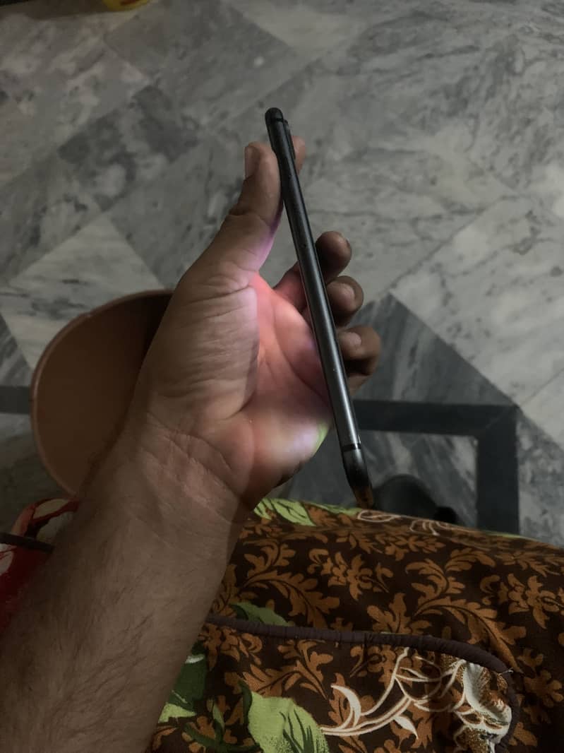 iPhone 8plus 64 hn jv 7