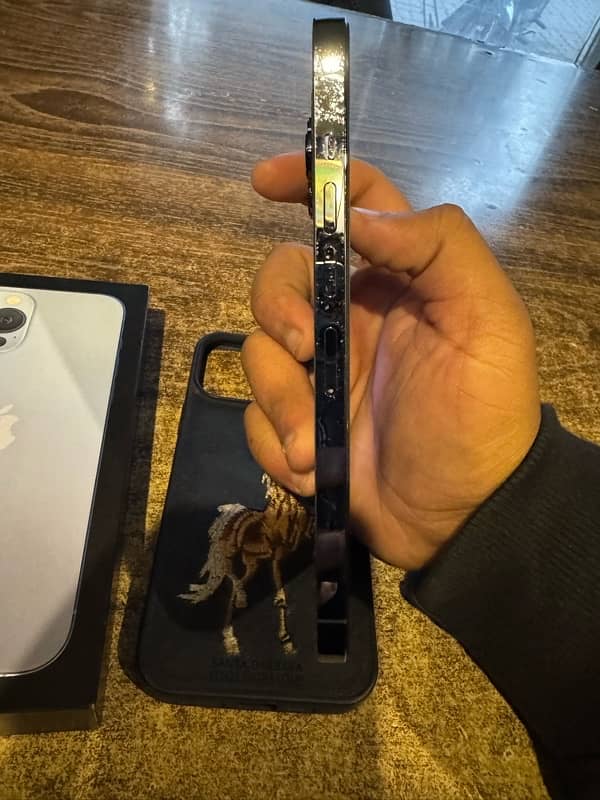 iphone 13 pro max 256gb PTA approved 5