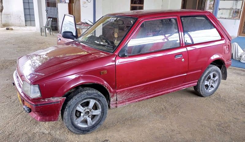 Daihatsu Charade 1992 8/10 condition 2
