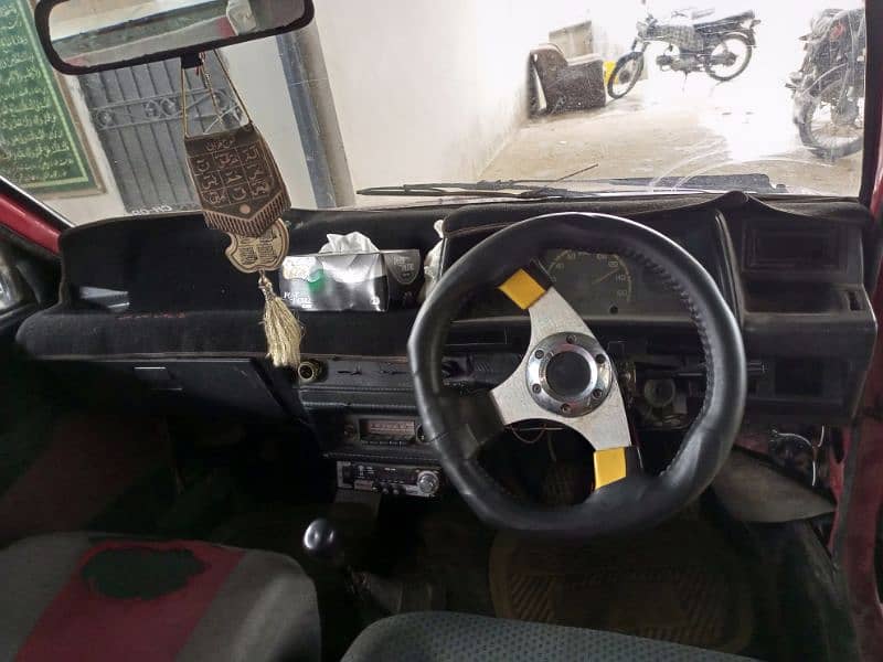Daihatsu Charade 1992 8/10 condition 9