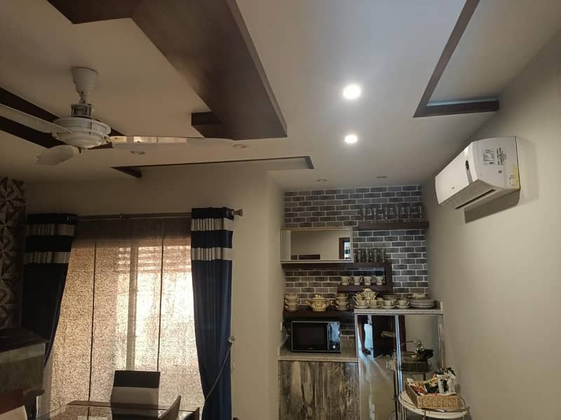 Gorgeous Prime Location 12 Marla House For Sale Available In Gulberg 3 8