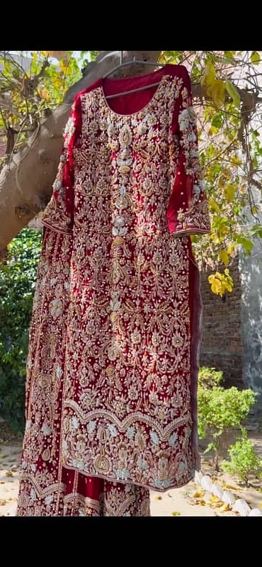bridal lehnga on sale 1