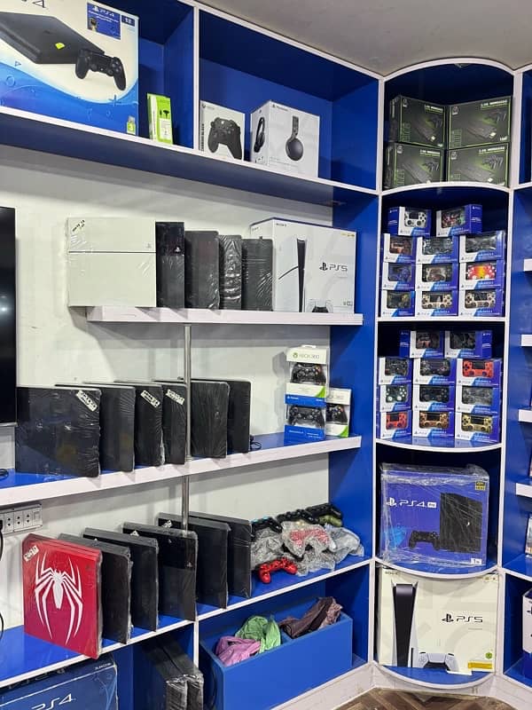 PS4 NON JAILBREAK/ JAILBREAK STOCK AVAILABLE 1
