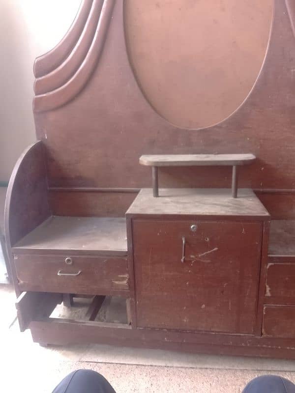 Dressing table 2