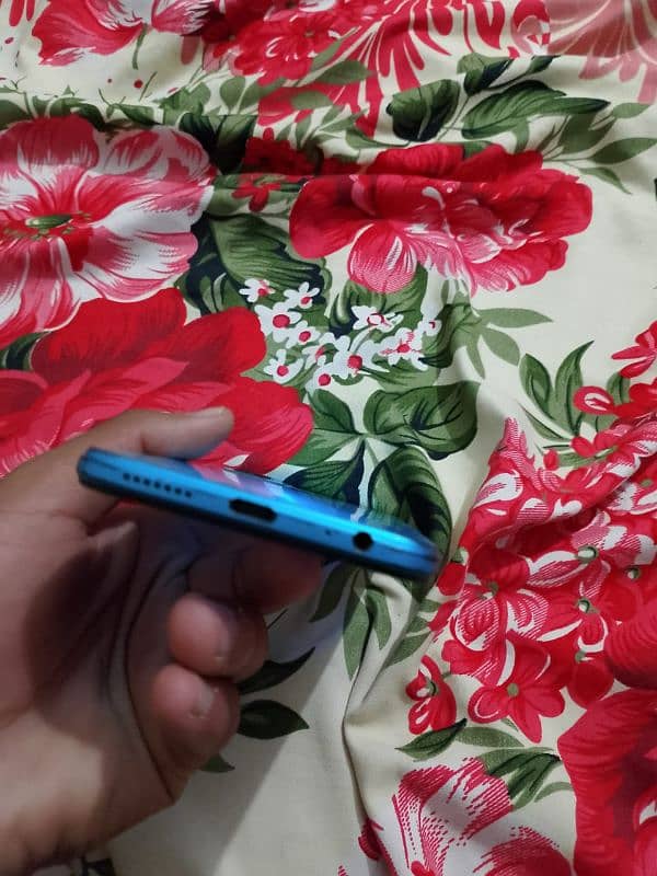 infinix hot 12 6/128 4