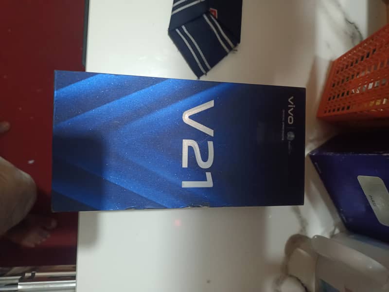 Vivo V21 0